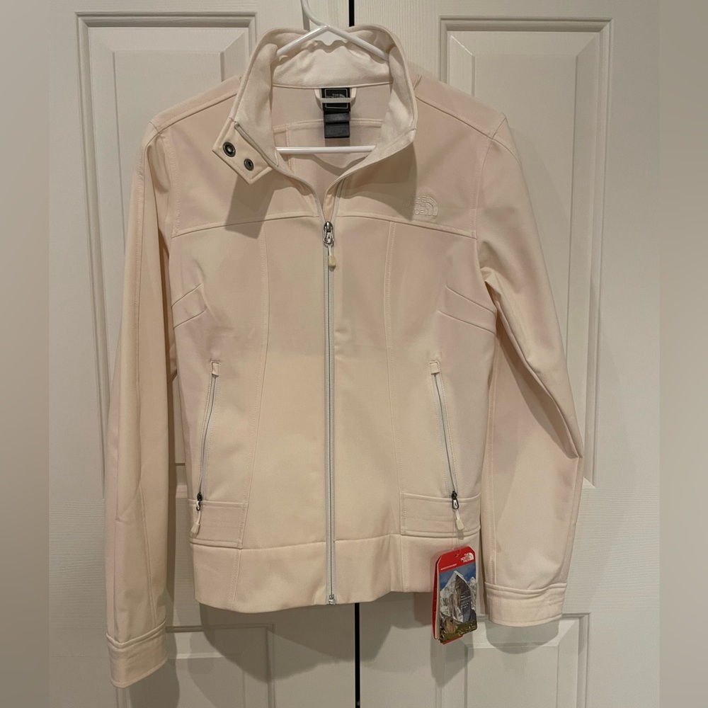 North Face Women’s Calentito Jacket, NWT